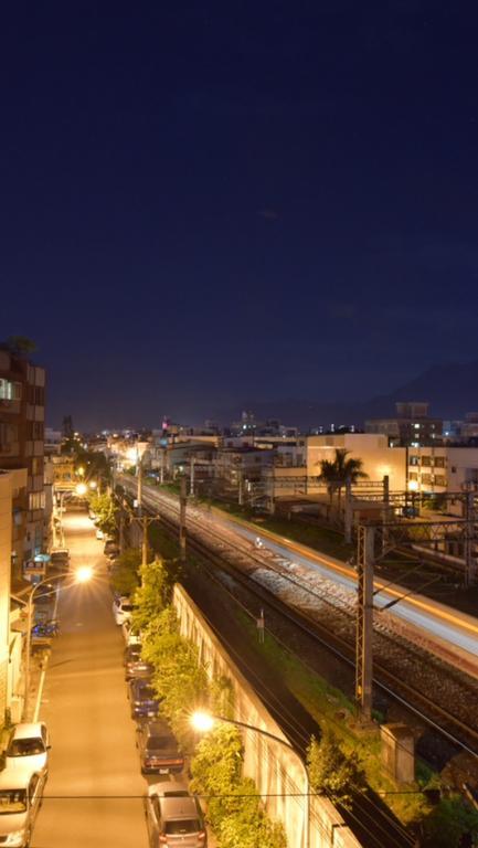 Railway Hualien Hostel ภายนอก รูปภาพ