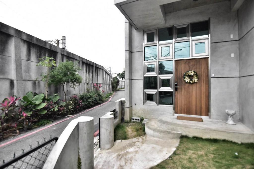 Railway Hualien Hostel ภายนอก รูปภาพ